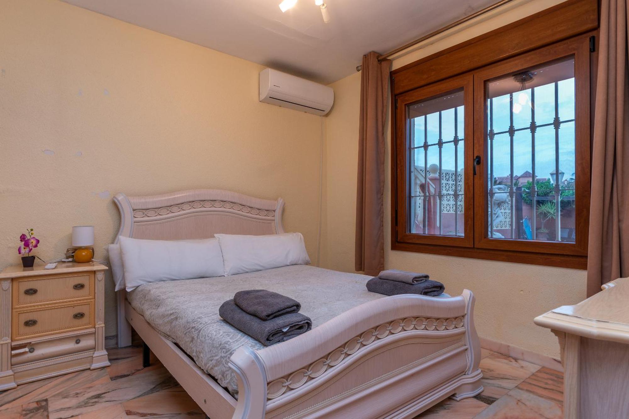 Coastal Retreat 5br - Pool & Seaviews Villa *