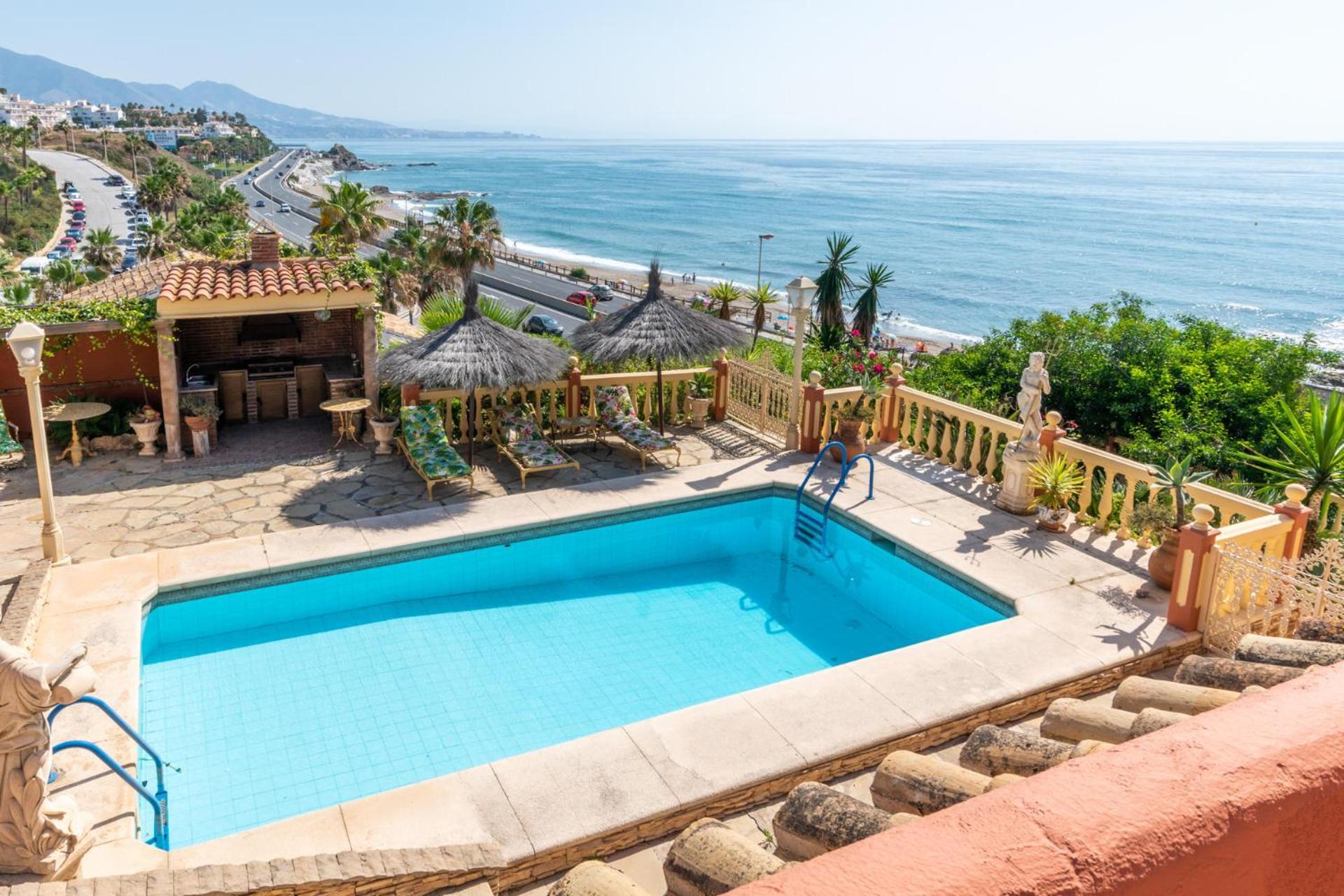 Coastal Retreat 5br - Pool & Seaviews Villa *